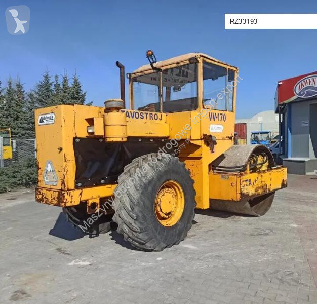 Дорожный каток Stavostroj VV 170