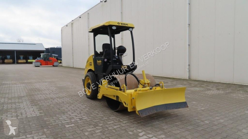 Compactador Bomag BW124 DH-5
