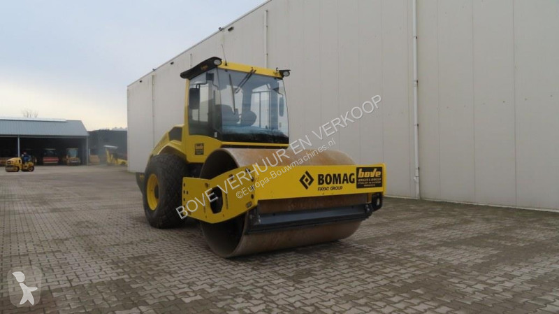 Compactador Bomag BW213 DH-5