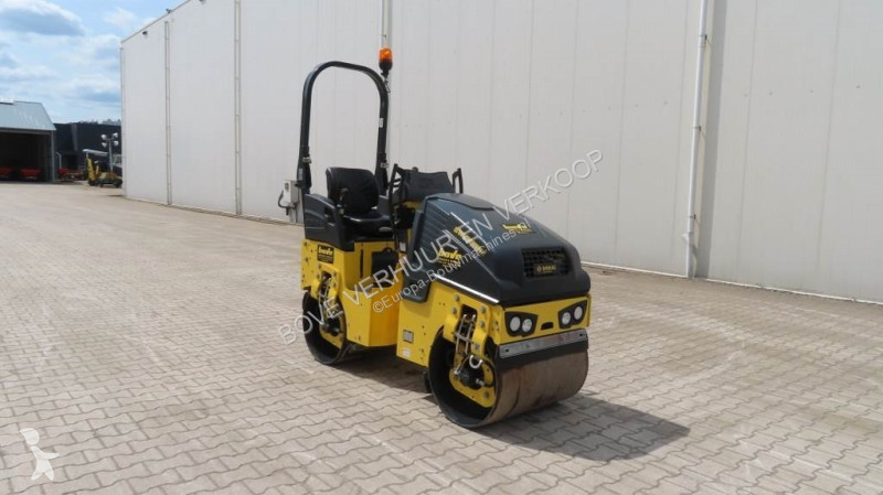 Compactador Bomag BW80 AD5