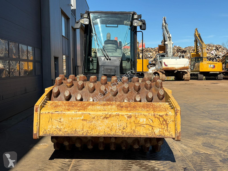 Zhutňovač Caterpillar CP76 (19t)