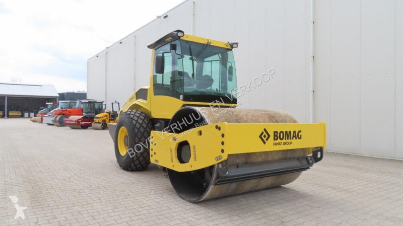 Compactador Bomag BW213 D-5 PL