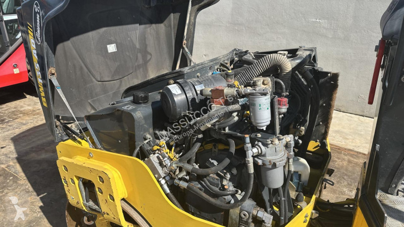 Zhutňovač Bomag AD5