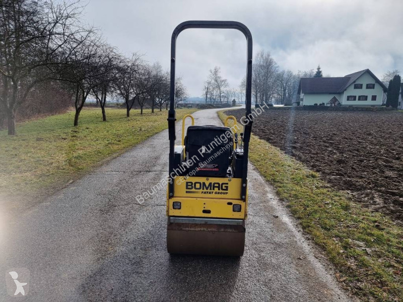 مدحلة Bomag AD2