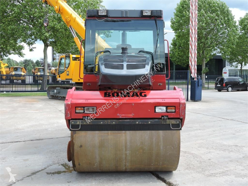 Zhutňovač Bomag BW174