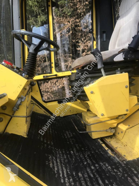 مدحلة Bomag AC2