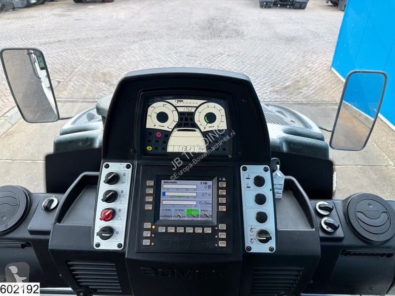 Zhutňovač Bomag BW154 55,4 KW, 7330 hr