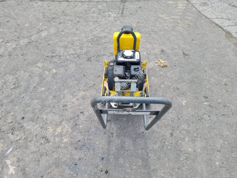 مدحلة Wacker Neuson