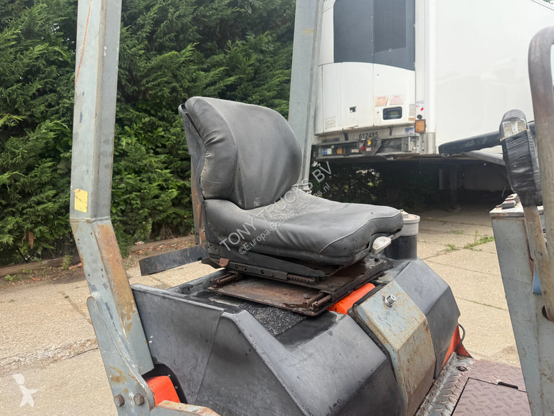 Jordstamper Hamm Tyred Roller with vibration 900mm