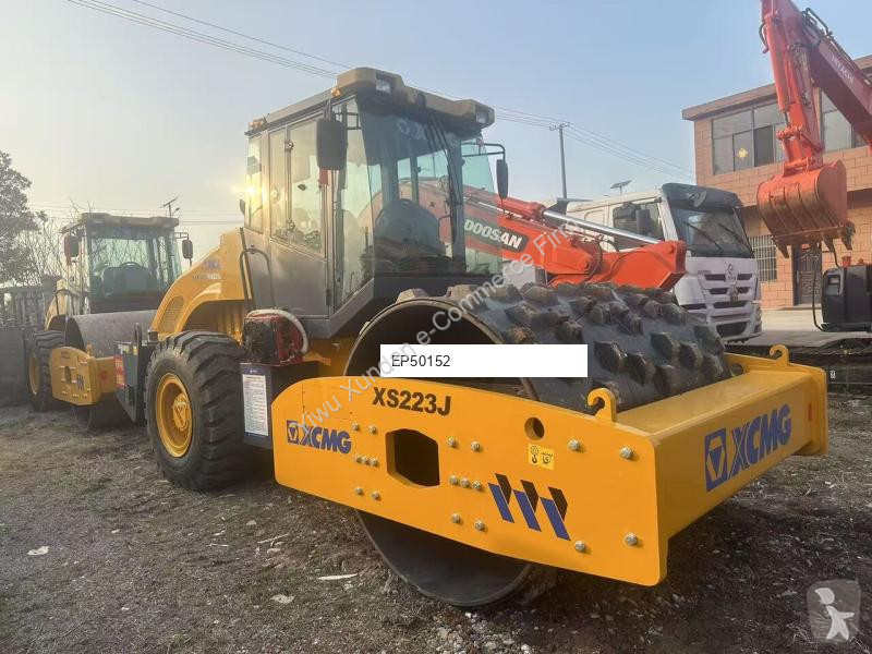 Zhutňovač XCMG XS223J