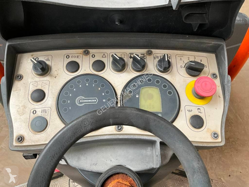 مدحلة Bomag AD5