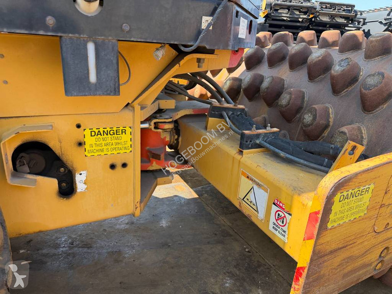 Zhutňovač Caterpillar CP 533 E