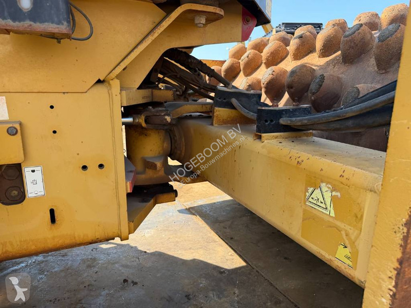 Zhutňovač Caterpillar CP 76