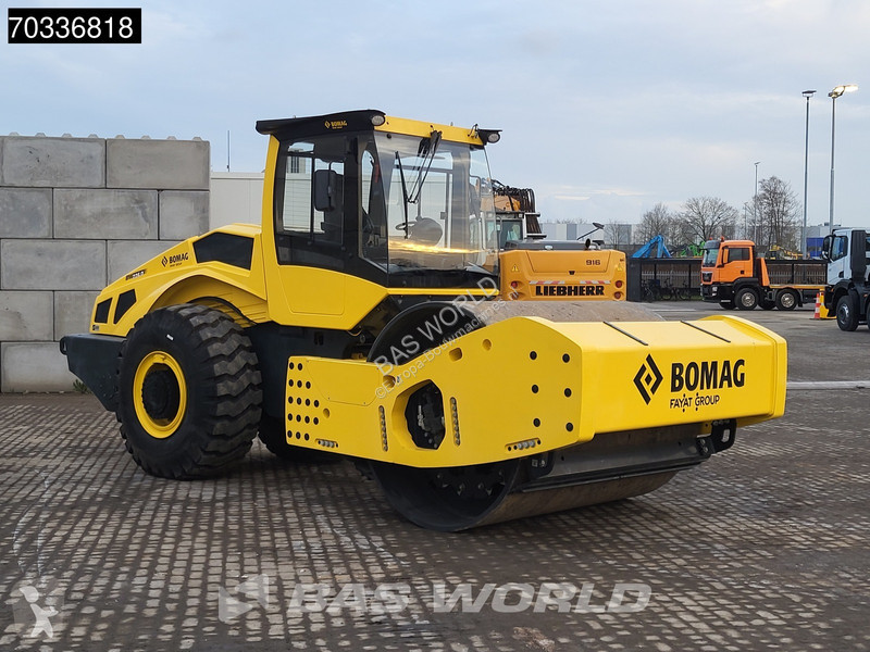 Vibrohenger Bomag BW226 D-5 CL Cummins Engine