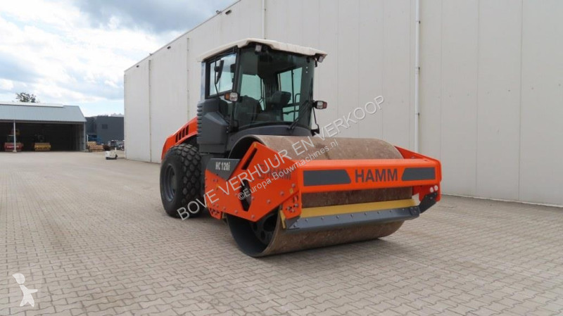 Compactador Hamm HC120i