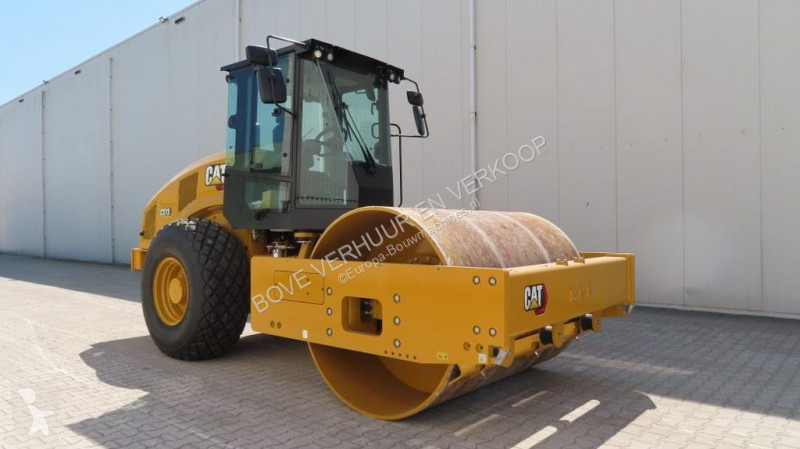 Compactador Caterpillar CS13