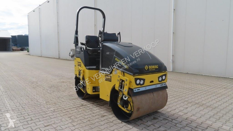 مدحلة Bomag AD-5