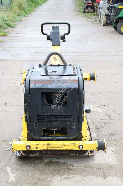 مدحلة Neuson Vibroplate DPU 100-70Le