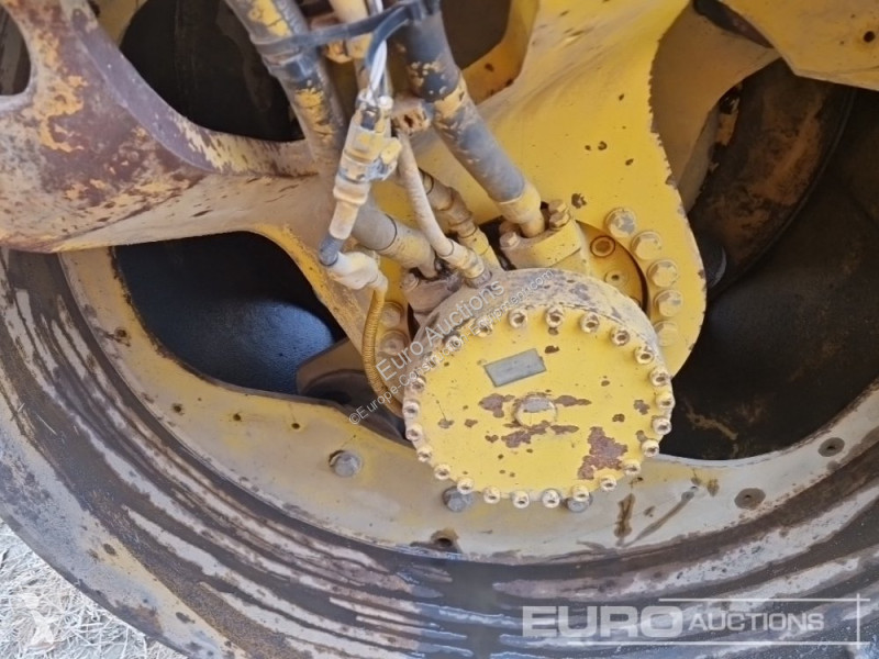 Compactor Caterpillar CB-434D