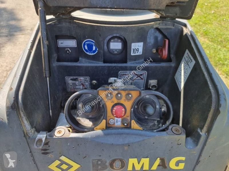 مدحلة Bomag