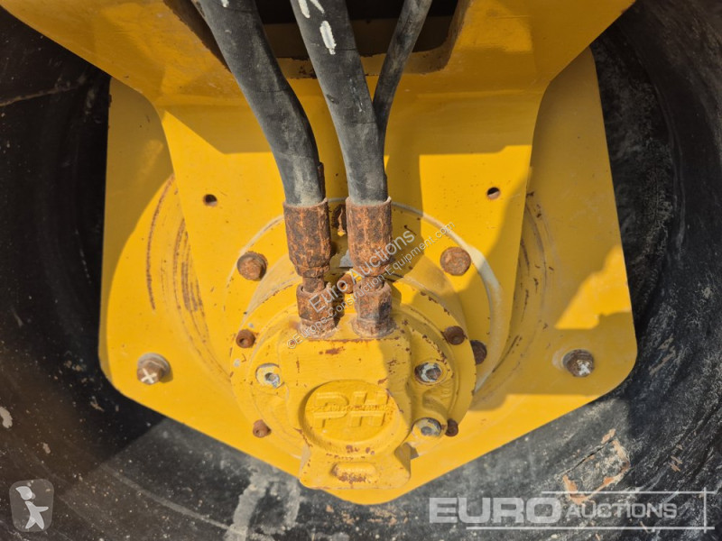 Compactador Caterpillar CB2.5