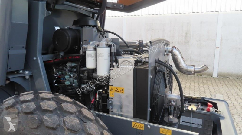 Compactador Hamm HC70 i