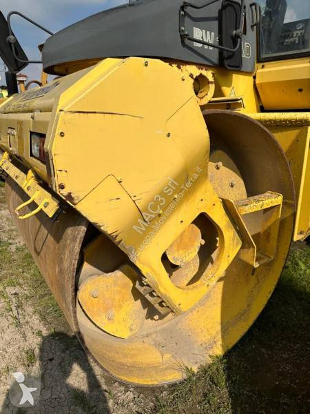 مدحلة Bomag