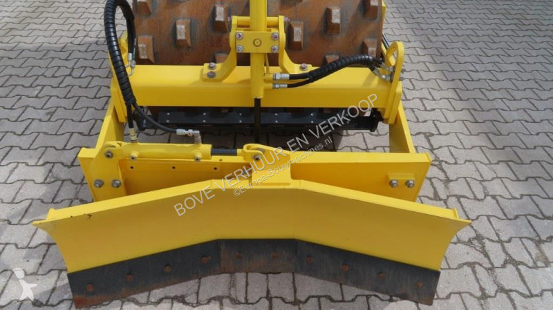 Compactador Bomag BW124 PDH-5