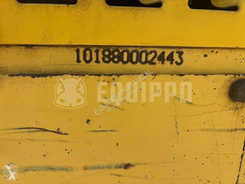 Compactador Bomag AD4