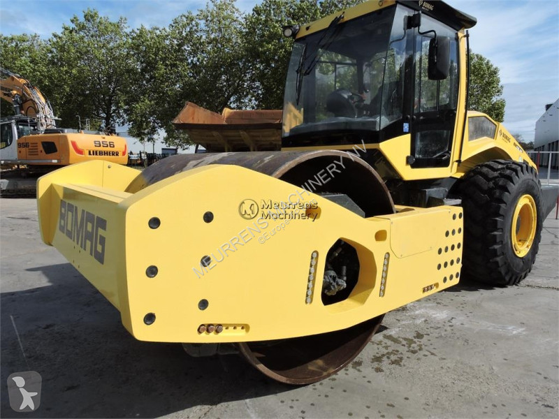 Дорожный каток Bomag BW226