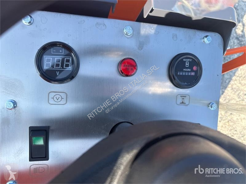 Дорожний коток  TP-JS800 Double Drum Roller
