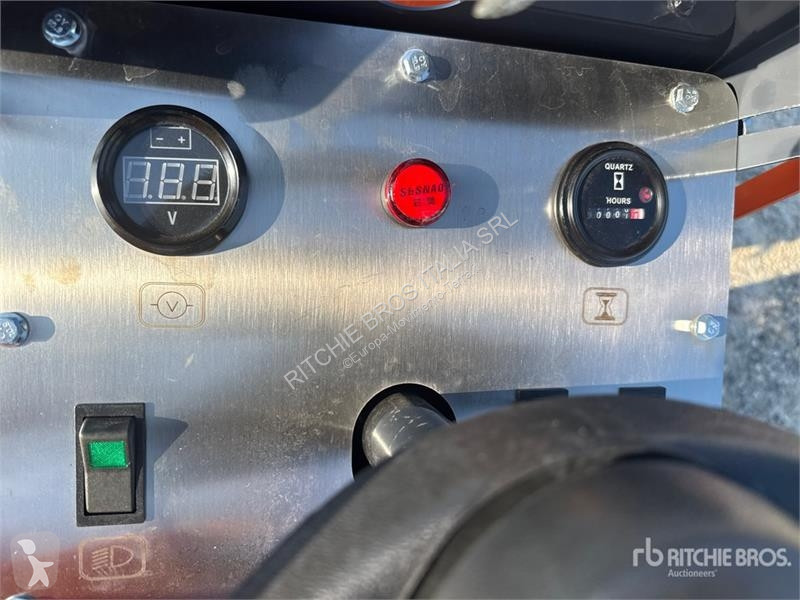 Дорожний коток  TP-JS800 Double Drum Roller