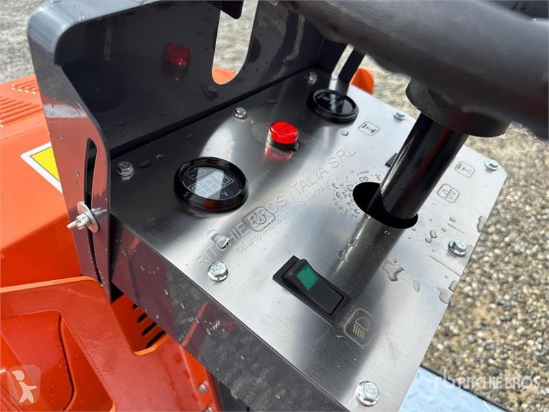 Дорожний коток  TP-JS800 Double Drum Roller
