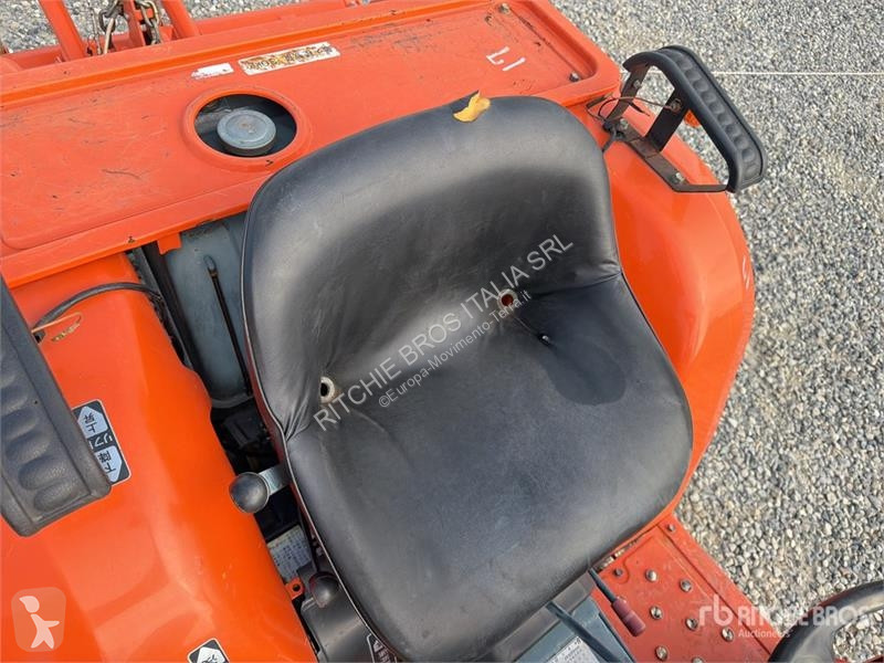 Дорожний коток Kubota ZB1600 Utility Tractor