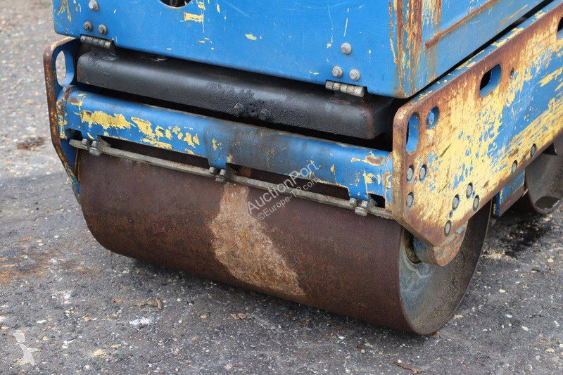 مدحلة Bomag BW 65H