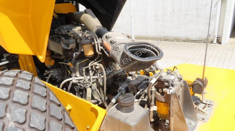 Compactador JCB VM118D