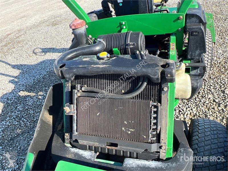 Compactador  1435 Mower Tractor