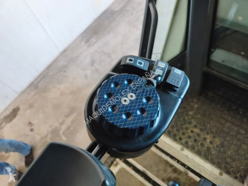 Walec Dynapac DG2300