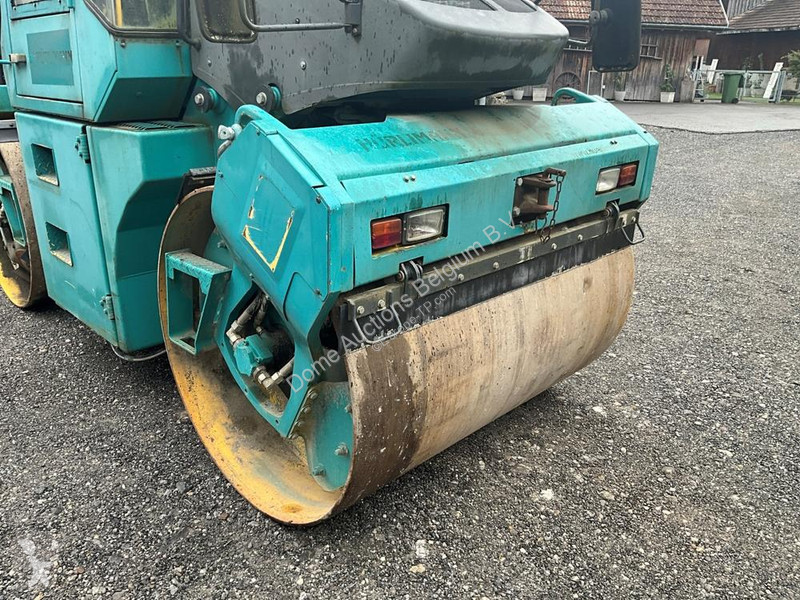 Валяк Bomag