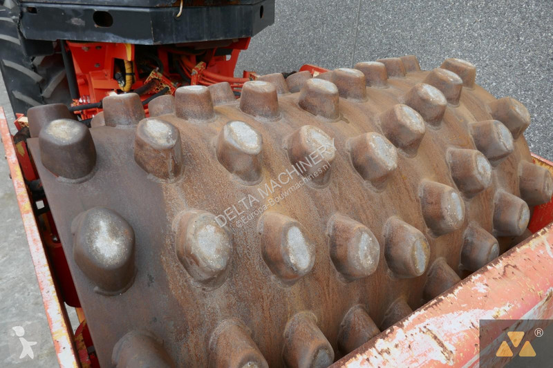 Compacteur Caterpillar
