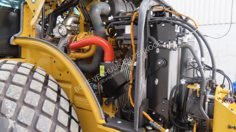 Валяк Caterpillar CS12