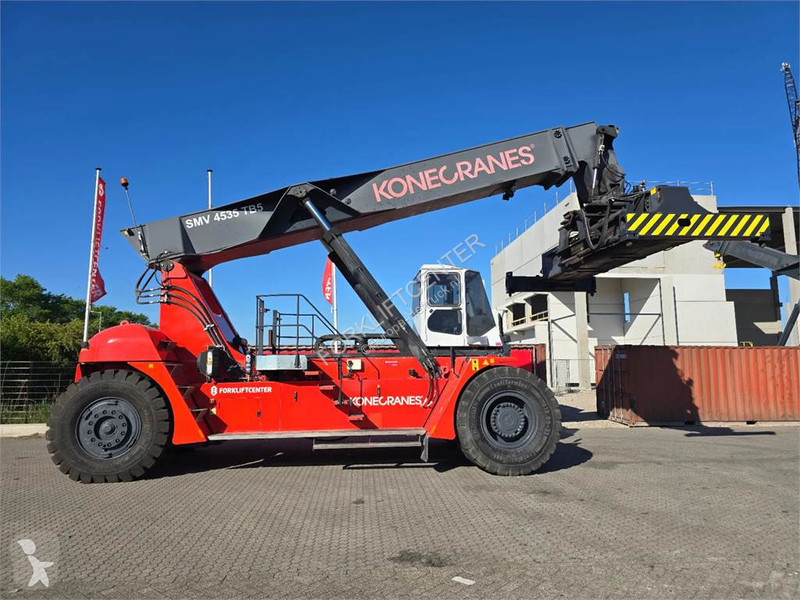 Chariot télescopique Konecranes SMV 4535 TB5