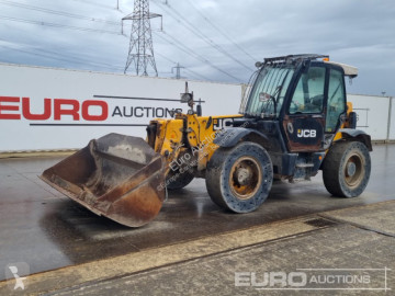 Încărcător telescopic JCB