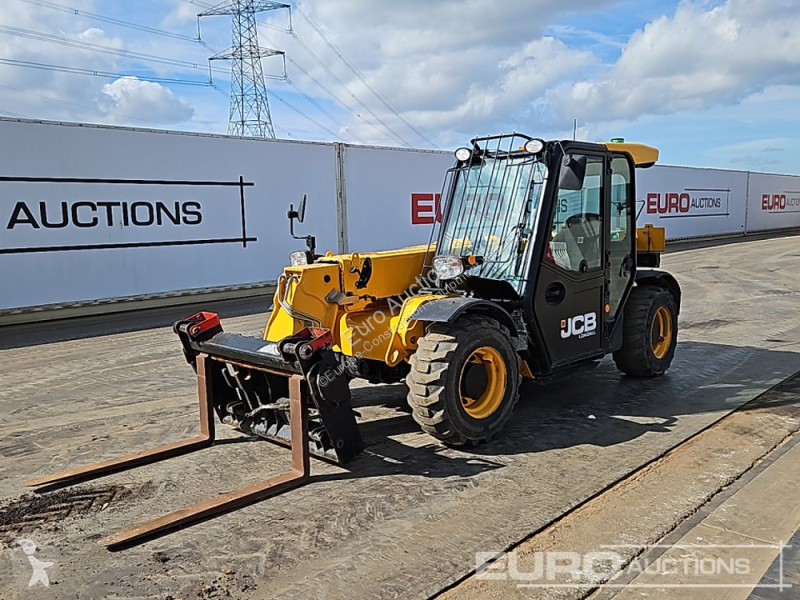 Teleskopický vozík JCB 525-60 Hi Viz