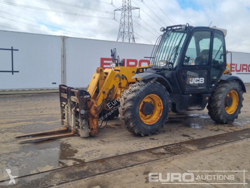 Teleskopický vozík JCB 531-70
