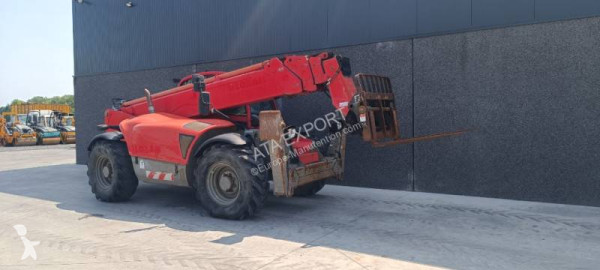 Teleskopický vozík pevný teleskopický manipulátor Manitou