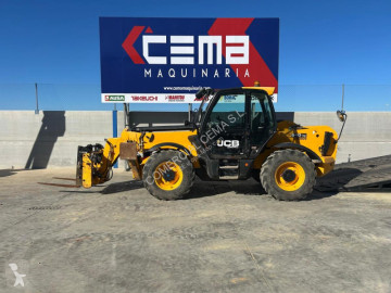 Teleskopický vozík JCB 540-140