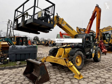 Teleskopický vozík Komatsu WH714 H kosz