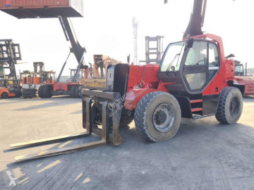 رافعة شوكية تلسكوبية Manitou