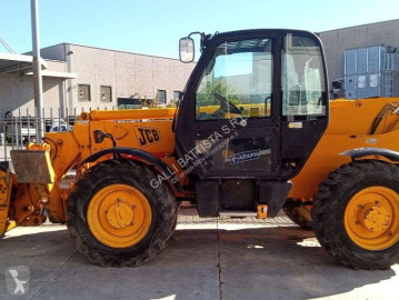 Podnośnik teleskopowy JCB